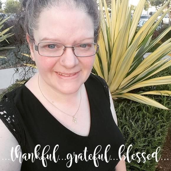 Meet your Posher, Marci - Picture 1 of 1